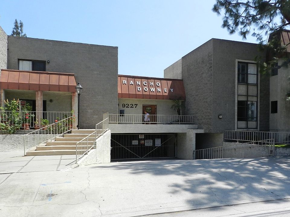 Street View on Florence Avenue