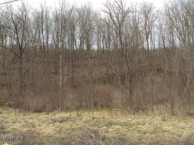 1st image of E Pleasant Valley Blvd