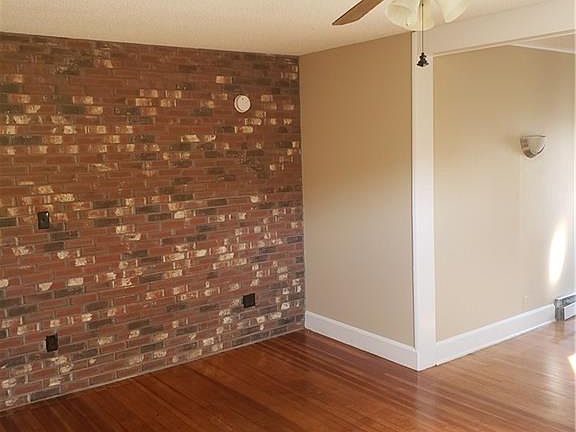 3rd image of 146 Woodland St #1