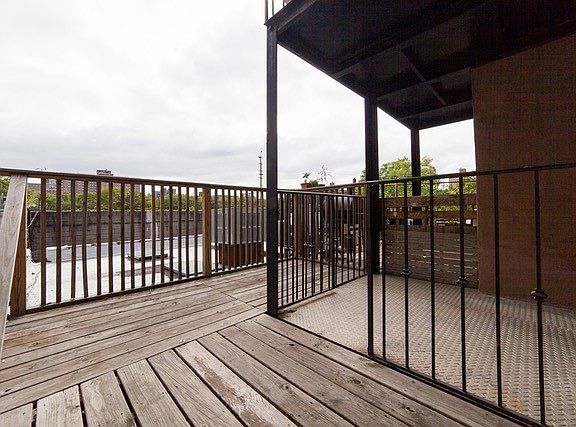 3rd image of 222 Montrose Ave #2CAST