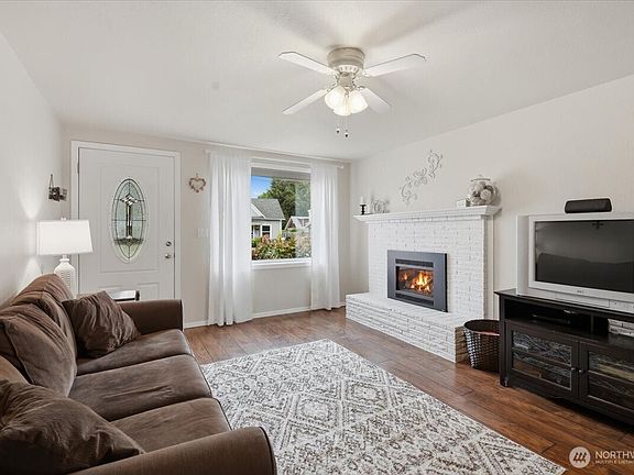 4th image of 491 W Columbia Street