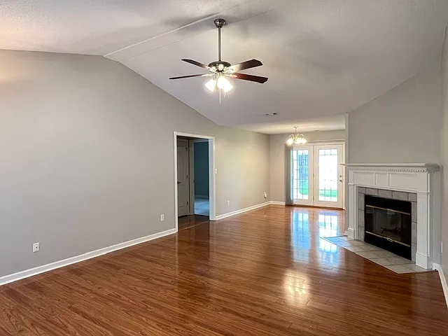 172 Sandy Hollow Dr NW — Photo 2
