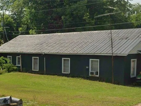 904 Ash St NE, Dawson, GA 39842