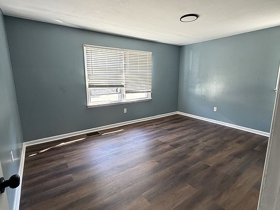 2nd image of 21 Berg Ave