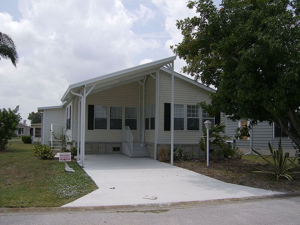 713 Silverthorn Court