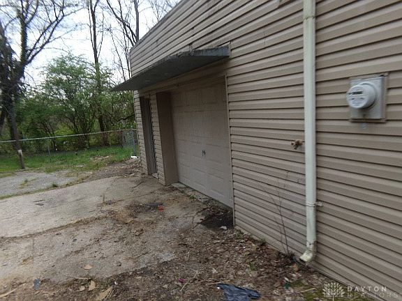 5th image of 2946 Lindale Ave