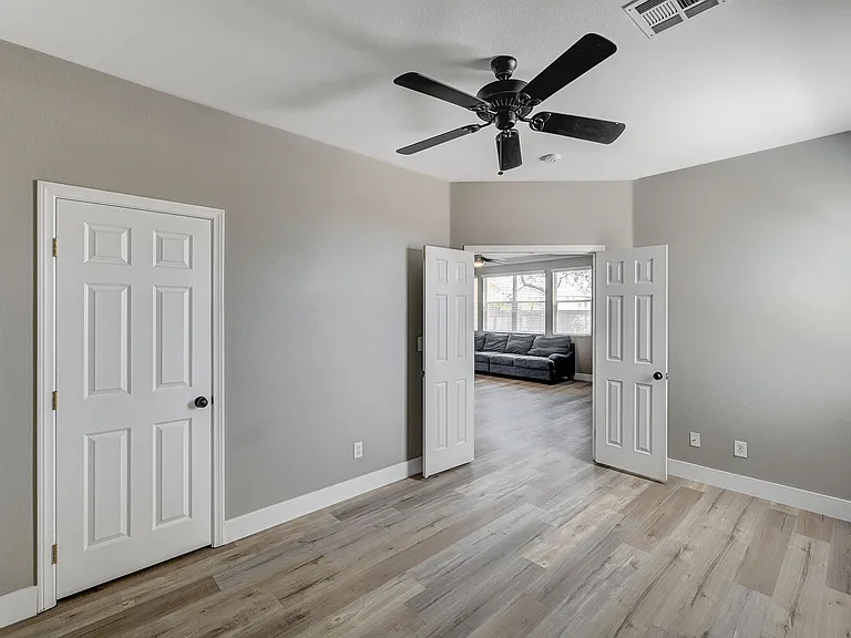 9610 Hawk Cliff Ave25_06012026