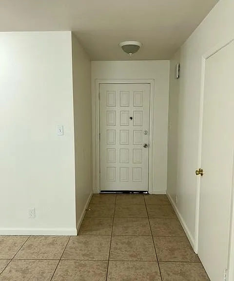 4060 Oakhill Ave — Photo 6