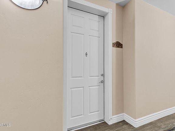 4th image of 5450 E DEER VALLEY Drive E #1201
