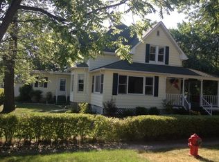 228 Walnut St, Frankfort, IL 60423