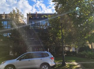2730 Central St APT 2C, Evanston, IL 60201