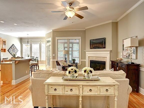 4th image of 2635 Milford Ln