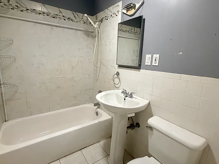 224 Southmayd Rd #3 — Photo 3