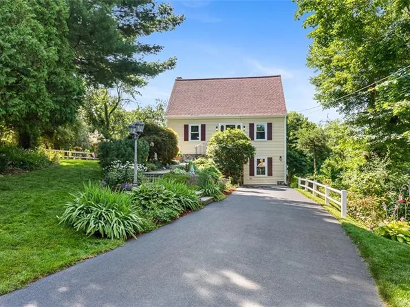 51 Pound Rd, Cumberland, RI 02864