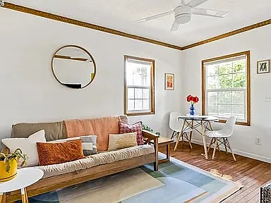 2 bed, 842 sqft, $2,900 — Photo 3