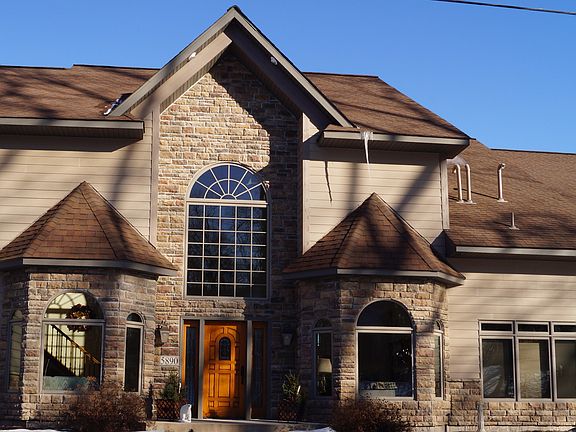 2nd image of 5890 Hobe Ln
