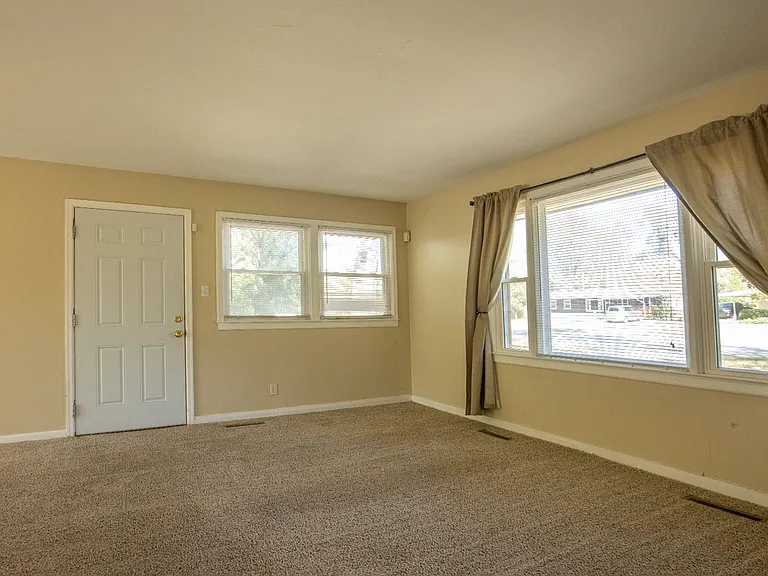 3100 Furman Blvd — Photo 34