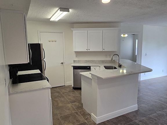 3rd image of 9999 Summerbreeze Dr APT 417