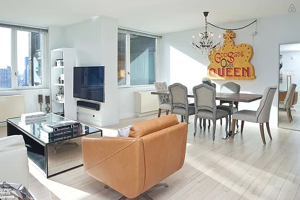 Rented by Brown Harris Stevens | media 20