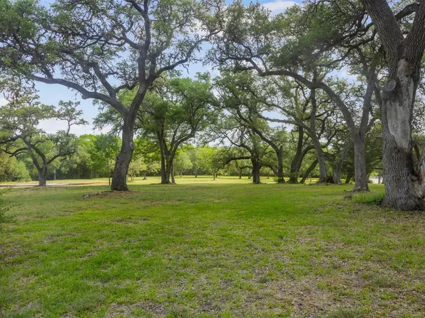 612 Fm 1457, Round Top, TX 78954