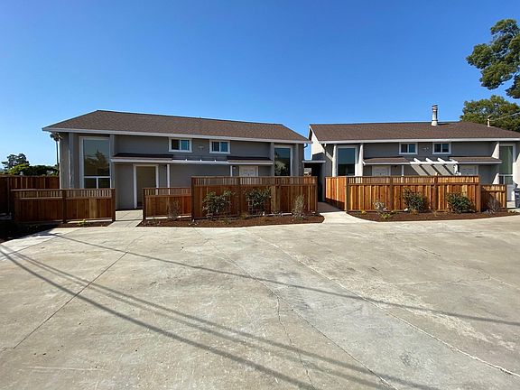 5th image of 121 Lloyd Ct #2