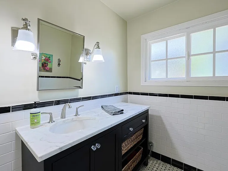 610 Country Club Ln — Photo 32