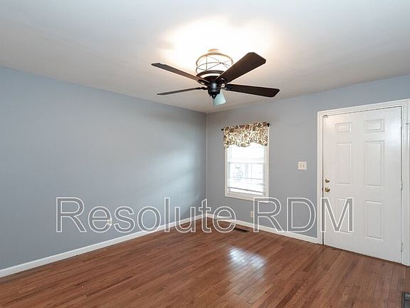 5th image of 725 Lynn St