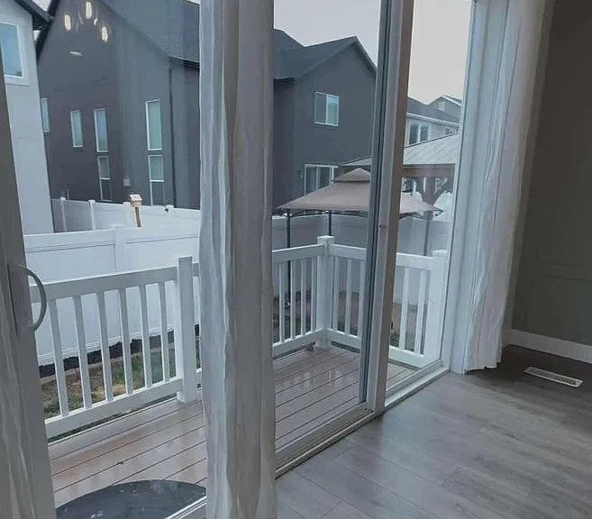 1467 W Holland Dr — Photo 14