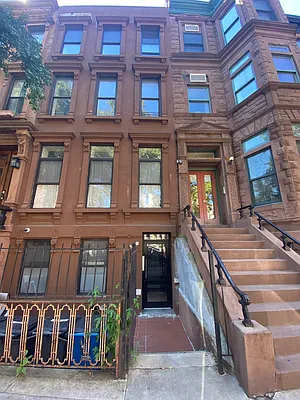 Rented by BRICK & GALO REALTY CORP | media 7