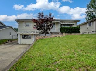 1520 Home Park Ave, Decatur, IL 62526