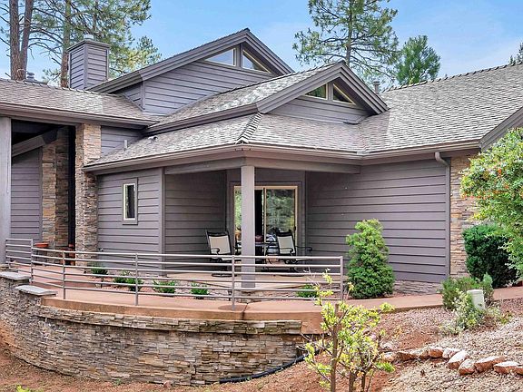 5th image of 403 E Island Cir
