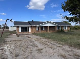 352160 E 1050th Rd, Prague, OK 74864