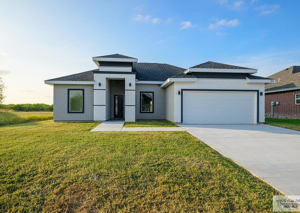 1st image of 104 Republic Cir