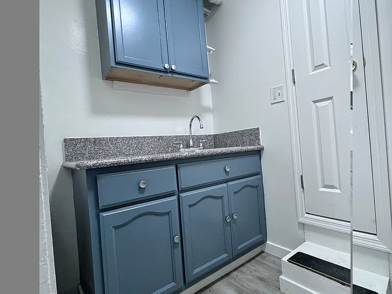 6933 Mountain View Ave #Z — Photo 2