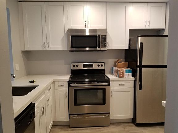 5th image of 640 Cypress Lake Blvd #C