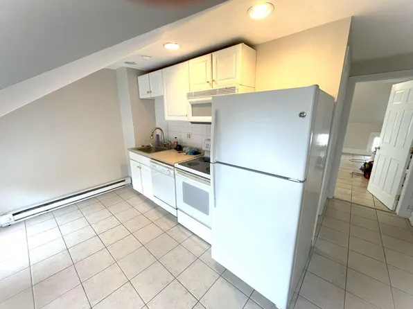 324 1st Ave, Phoenixville, PA 19460