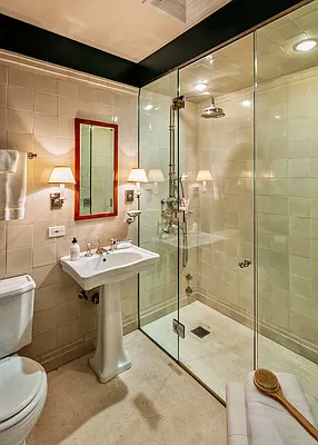 Rented by Compass | media 54