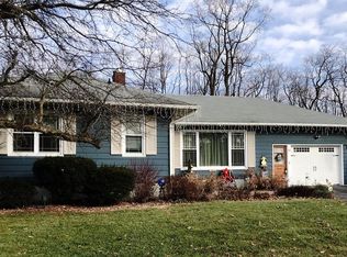 10 Cleveland Pl, Clinton, NY 13323