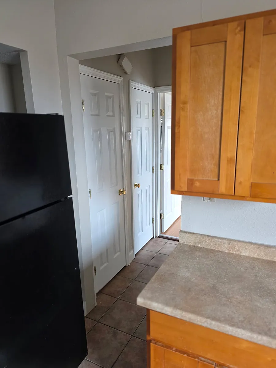 Hallway & Kitchen - 3334 N Derbigny St #2B