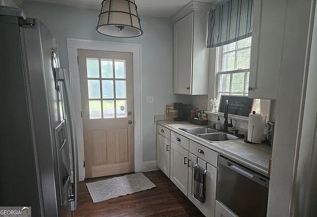 145 Carolina Ave — Photo 10