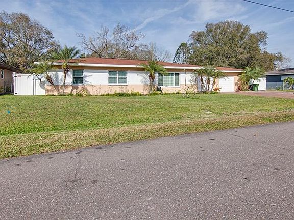 3rd image of 1511 W Park Ln
