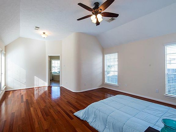 5th image of 4406 Waterlily Ct