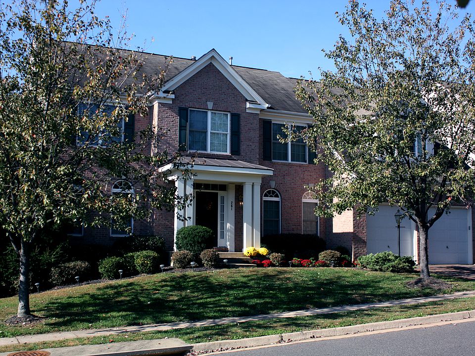 1st image of 261 Whitworth Dr