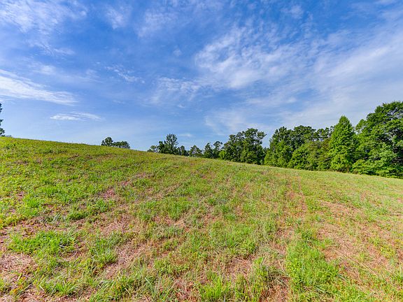 5th image of Country Oaks Ln