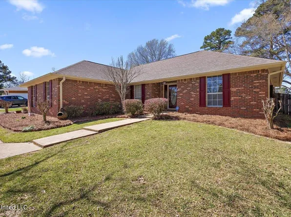 109 Shadow Creek Dr, Florence, MS 39073