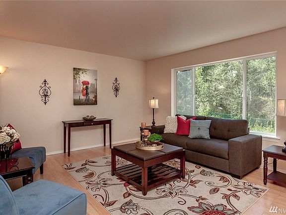 5th image of 14912 66th Avenue Ct E