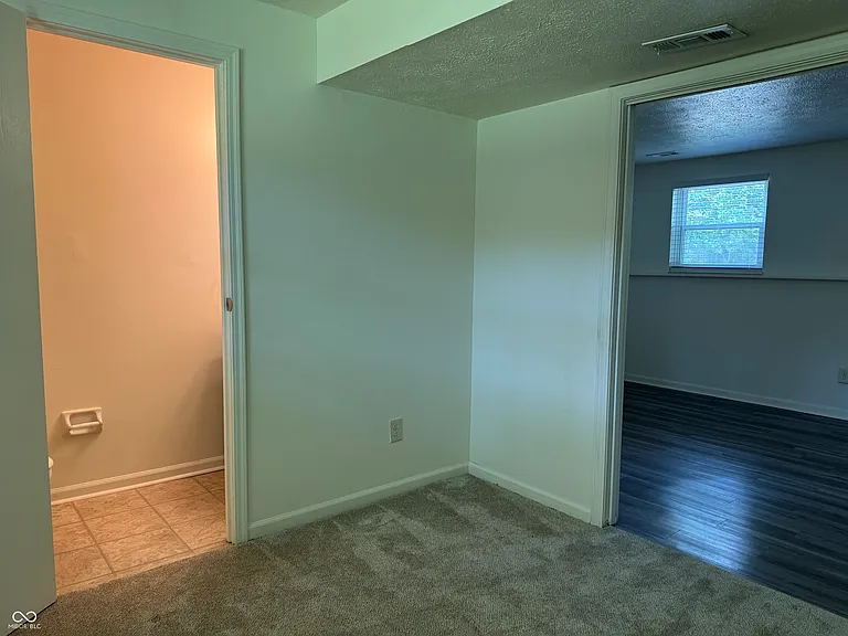 7717 Cambridge Dr — Photo 24