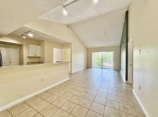 3840 Lyons Rd APT 305, Coconut Creek, FL 33073
