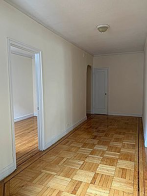 3rd image of 60 Seaman Ave APT 5B