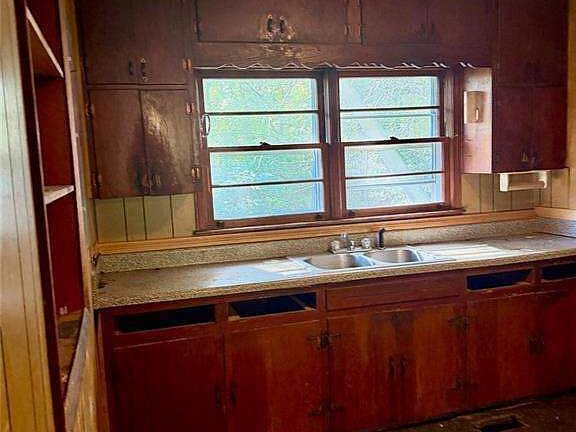 2nd image of 348 Adams Rd
